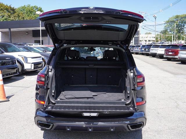 Photo of 2023 Carbon Black Metallic BMW X5