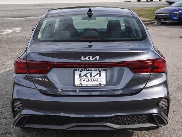 Photo of 2023 Gravity Gray Kia Forte