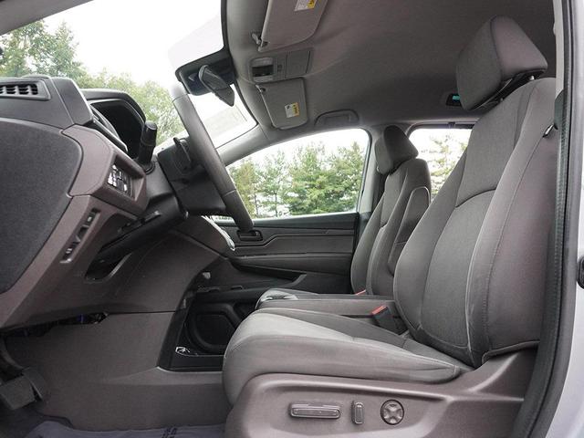 Photo of 2020 Lunar Silver Metallic Honda Odyssey