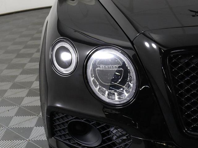 Photo of 2020 Black Bentley Bentayga
