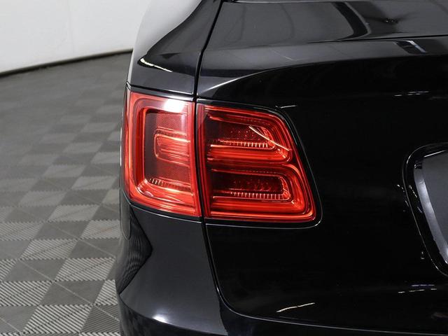 Photo of 2020 Black Bentley Bentayga