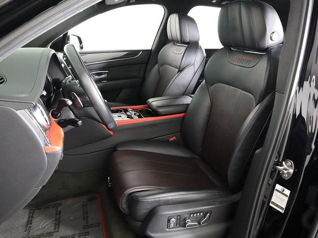 Photo of 2020 Black Bentley Bentayga