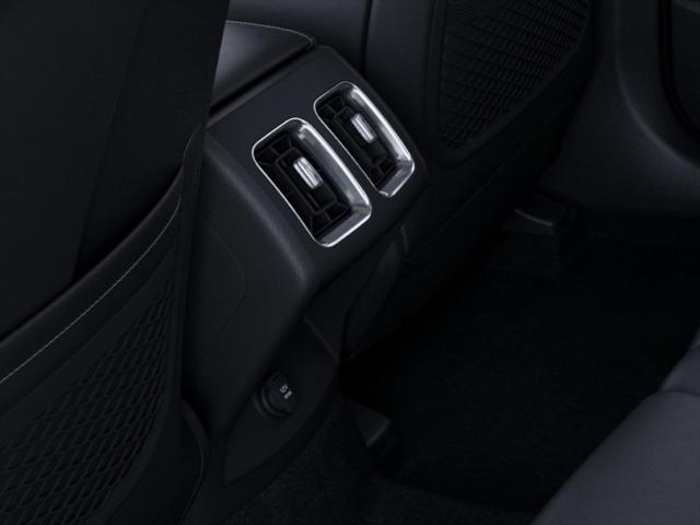 Photo of 2025 Glacial White Pearl Kia Sorento