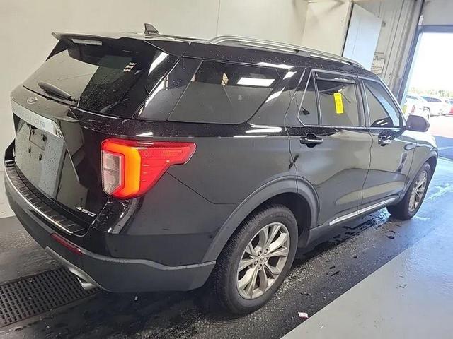 Photo of 2022 Black Metallic Ford Explorer