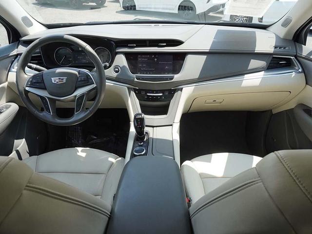 Photo of 2022 Dark Moon Blue Metallic Cadillac XT5