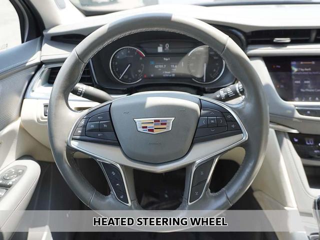 Photo of 2022 Dark Moon Blue Metallic Cadillac XT5