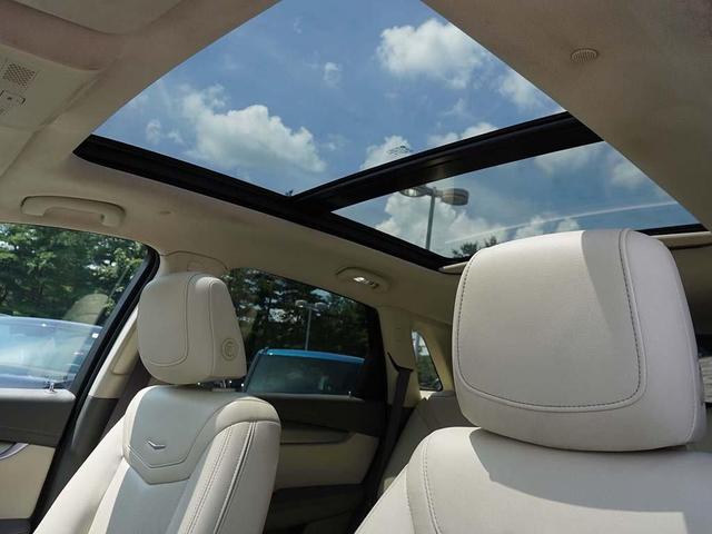 Photo of 2022 Dark Moon Blue Metallic Cadillac XT5