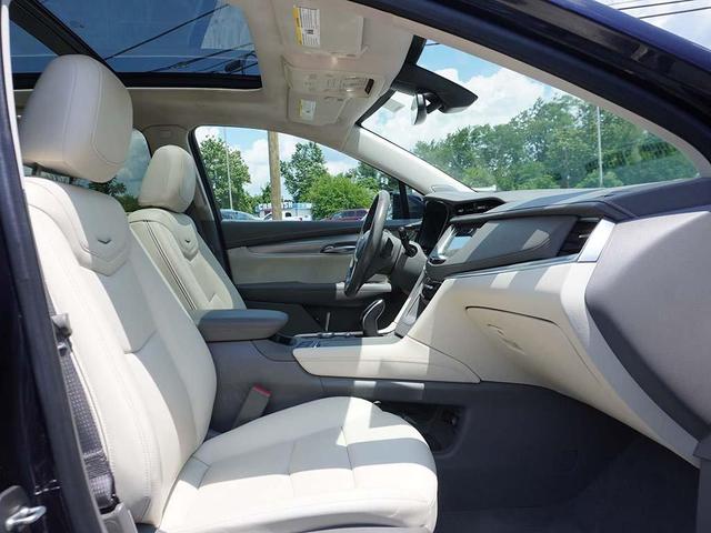 Photo of 2022 Dark Moon Blue Metallic Cadillac XT5