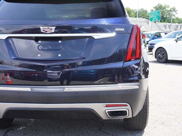 Photo of 2022 Dark Moon Blue Metallic Cadillac XT5