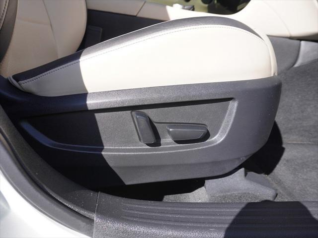 Photo of 2022 Majestic White INFINITI QX50