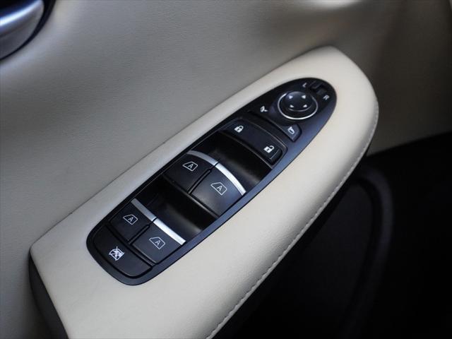 Photo of 2022 Majestic White INFINITI QX50