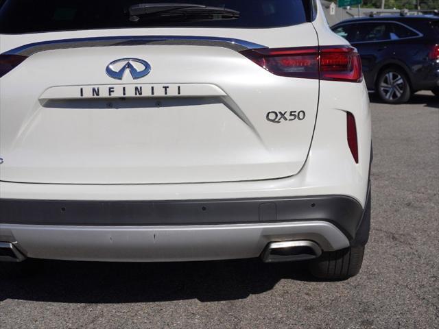 Photo of 2022 Majestic White INFINITI QX50