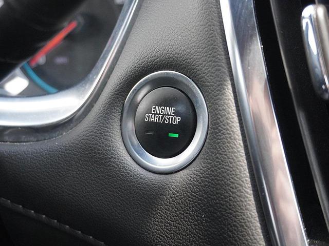 Photo of 2023 Mosaic Black Metallic Chevrolet Traverse