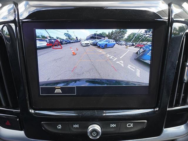 Photo of 2023 Mosaic Black Metallic Chevrolet Traverse