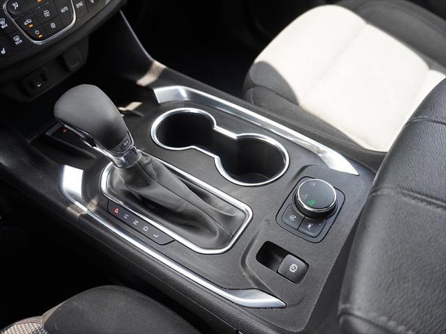 Photo of 2023 Mosaic Black Metallic Chevrolet Traverse