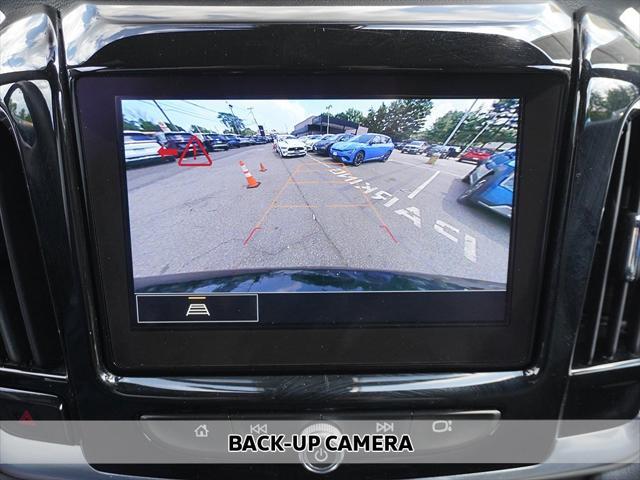 Photo of 2023 Mosaic Black Metallic Chevrolet Traverse