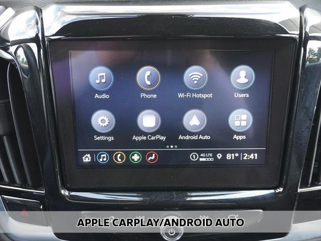 Photo of 2023 Mosaic Black Metallic Chevrolet Traverse