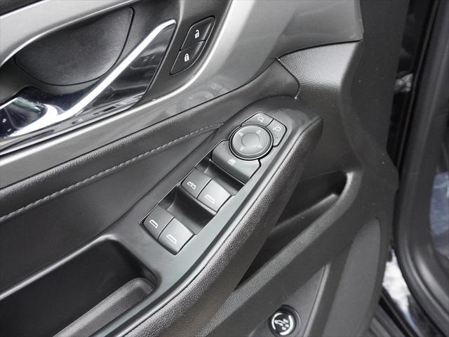 Photo of 2023 Mosaic Black Metallic Chevrolet Traverse