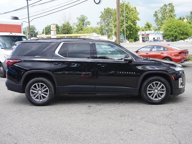 Photo of 2023 Mosaic Black Metallic Chevrolet Traverse