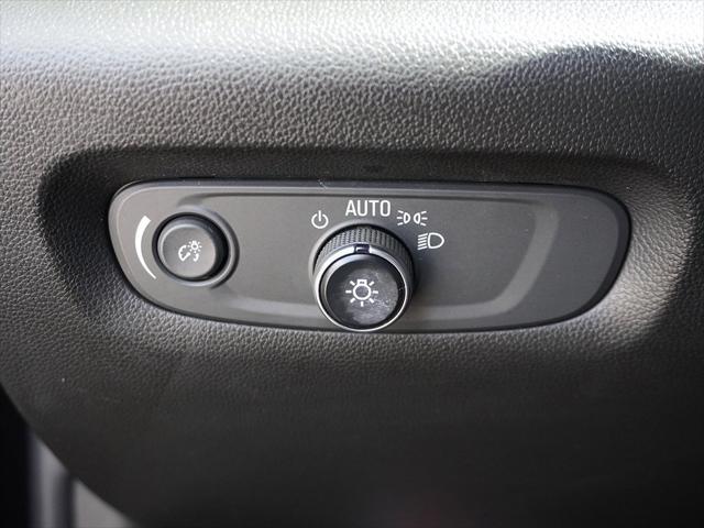 Photo of 2023 Mosaic Black Metallic Chevrolet Traverse
