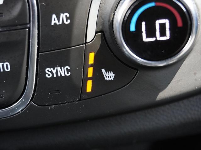 Photo of 2023 Mosaic Black Metallic Chevrolet Traverse