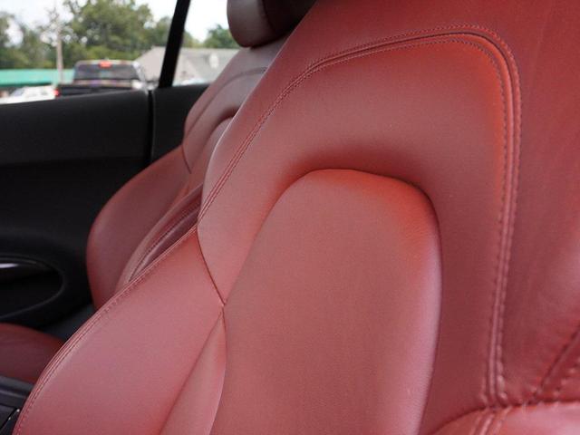 Photo of 2010 Phantom Black Pearl Effect/Lava Gray Audi R8