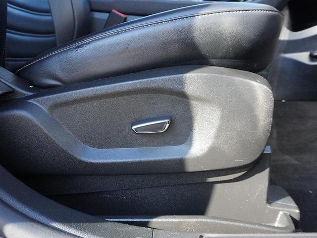 Photo of 2019 Agate Black Metallic Ford Edge