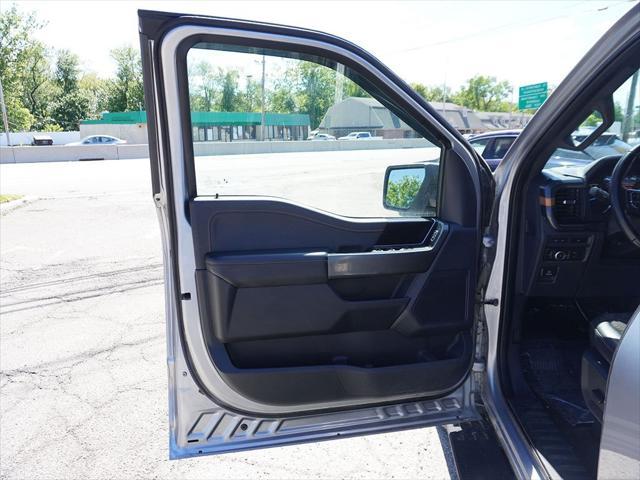 Photo of 2022 Iconic Silver Metallic Ford F-150