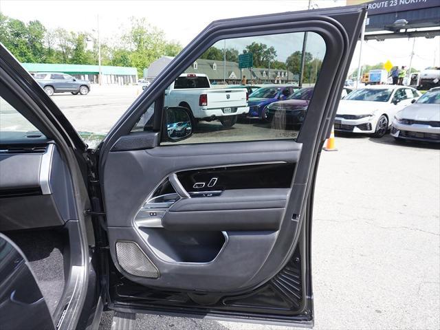 Photo of 2024 Black Land Rover Range Rover
