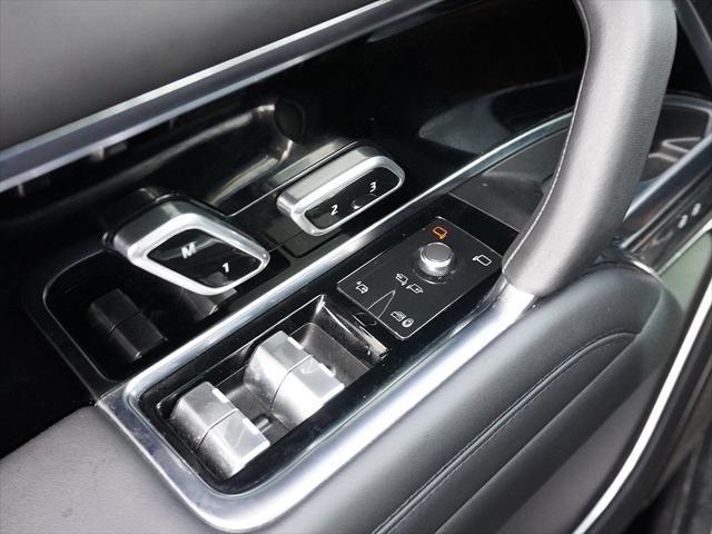 Photo of 2024 Black Land Rover Range Rover