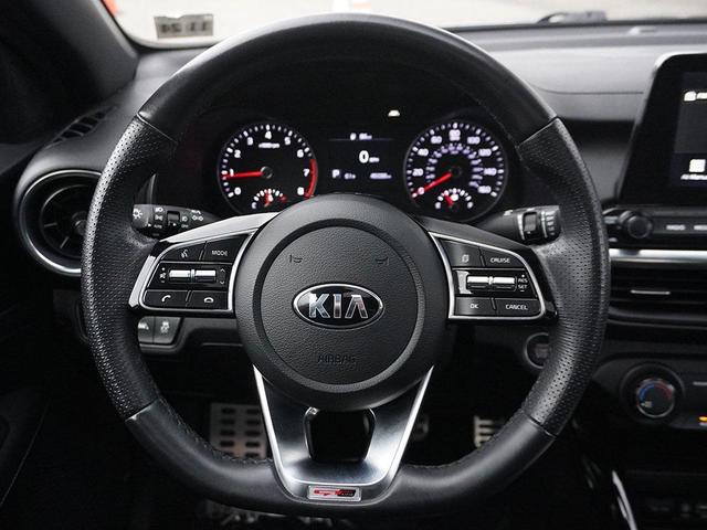 Photo of 2020 Aurora Black Kia Forte