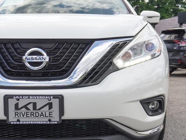 Photo of 2017 Pearl White Nissan Murano