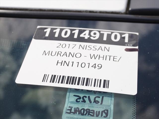 Photo of 2017 Pearl White Nissan Murano