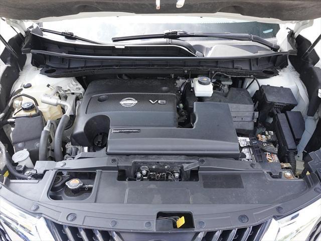 Photo of 2017 Pearl White Nissan Murano