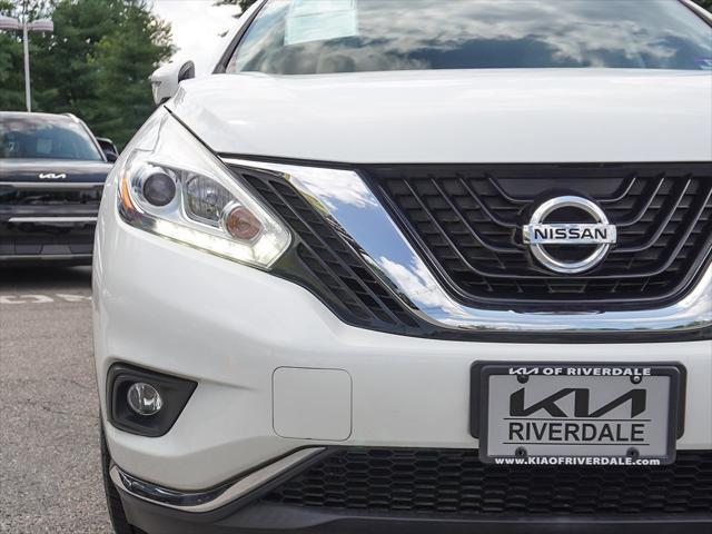 Photo of 2017 Pearl White Nissan Murano