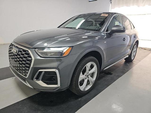 Photo of 2023 Daytona Gray Pearl Effect Audi Q5