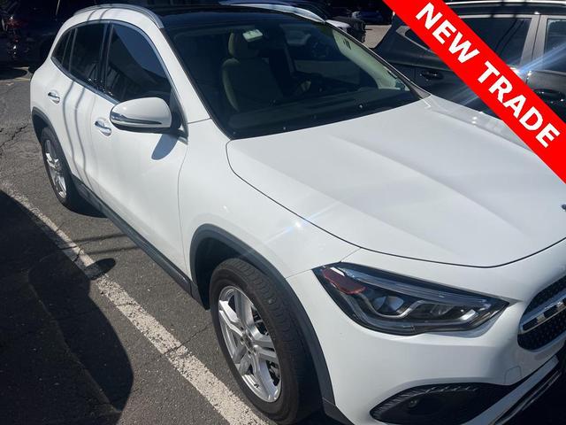 Photo of 2022 Polar White Mercedes-Benz GLA 250