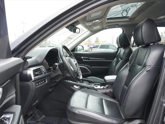 Photo of 2022 Gravity Grey Kia Telluride