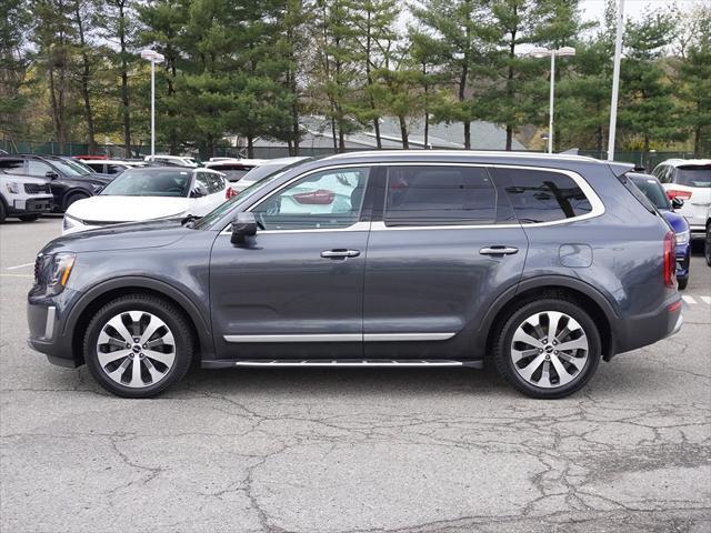 Photo of 2022 Gravity Grey Kia Telluride