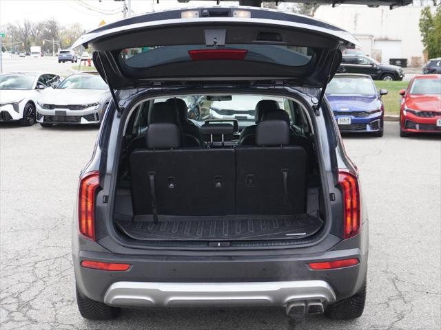 Photo of 2022 Gravity Grey Kia Telluride