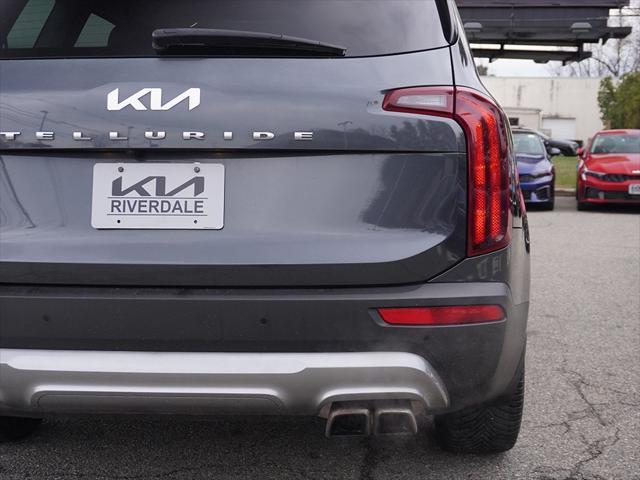 Photo of 2022 Gravity Grey Kia Telluride