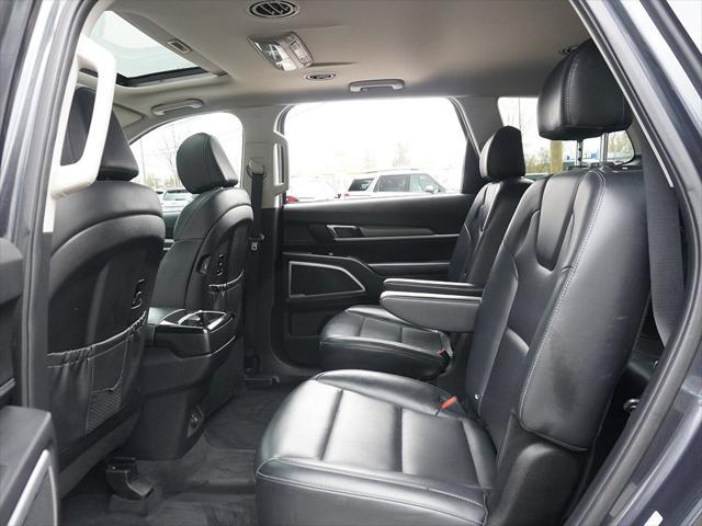Photo of 2022 Gravity Grey Kia Telluride
