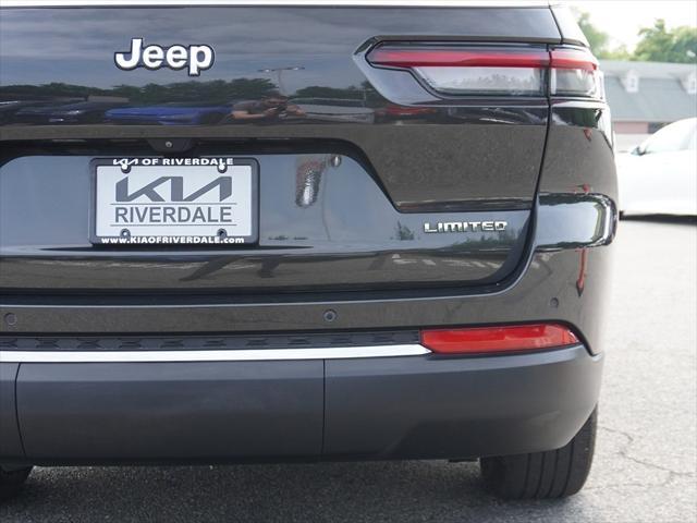 Photo of 2022 Rocky Mountain Pearlcoat Jeep Grand Cherokee L