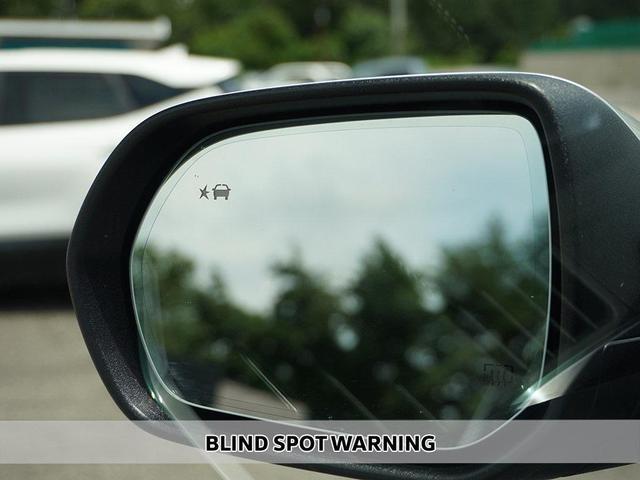 Photo of 2024 White Frost Tricoat GMC Acadia