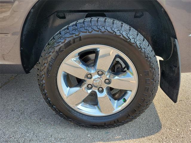 Photo of 2018 Granite Crystal Metallic Clearcoat RAM 1500