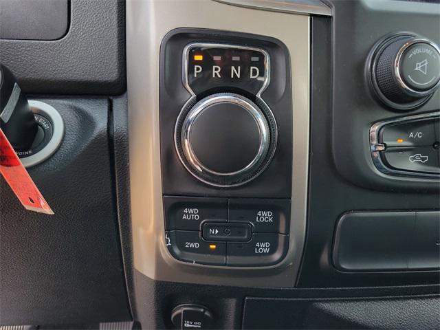 Photo of 2018 Granite Crystal Metallic Clearcoat RAM 1500