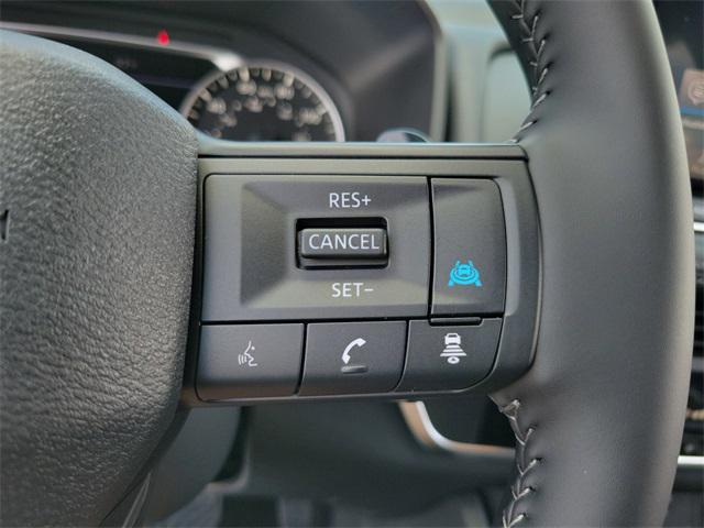 Photo of 2025 Super Black Nissan Rogue
