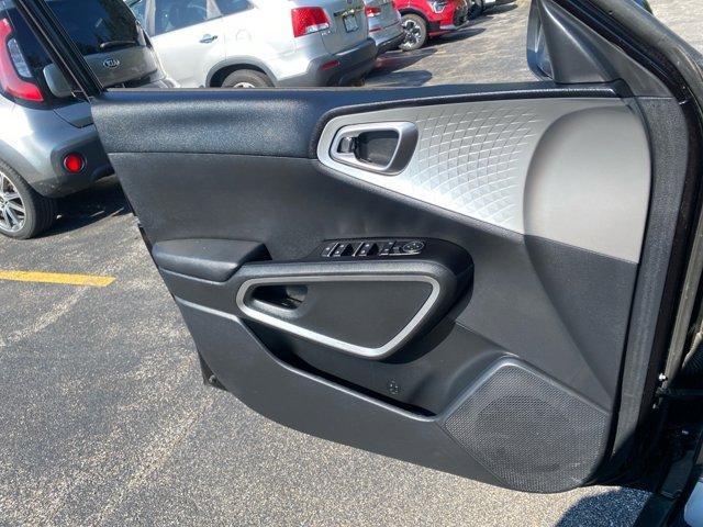 Photo of 2023 Fusion Orange Kia Soul