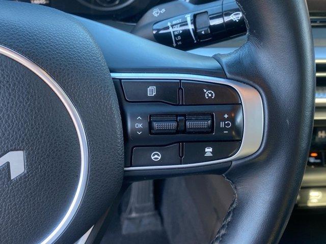 Photo of 2024 Glacial White Pearl Kia K5