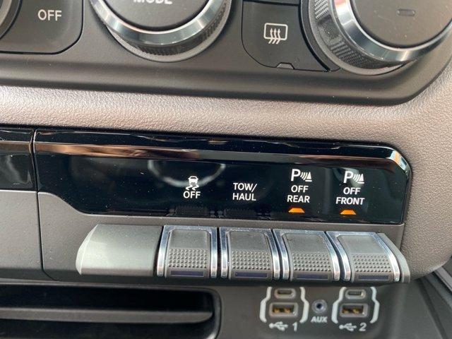 Photo of 2022 Bright White Clearcoat RAM 1500